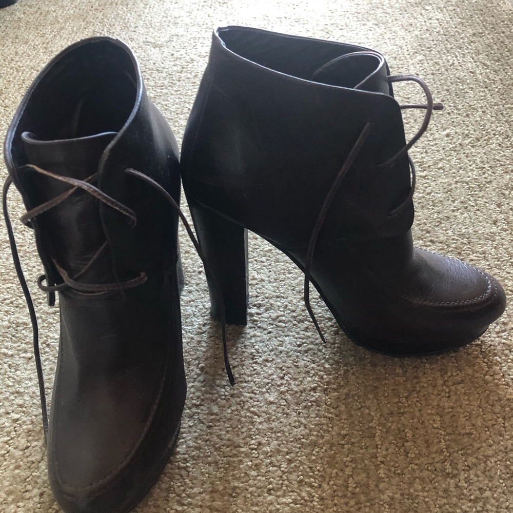 Dark brown high heels booties - size 7.5